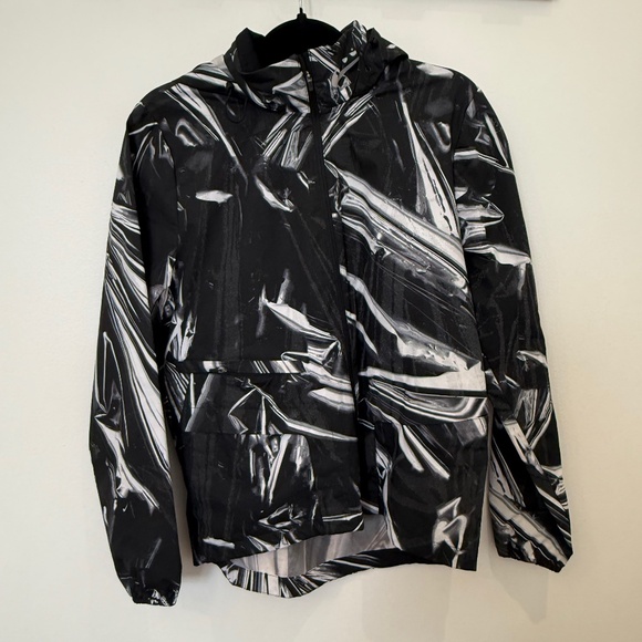 Nike Shield Waterproof Jacket - Picture 1 of 4